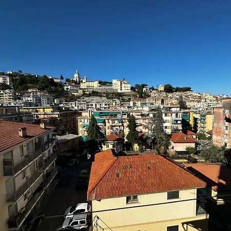 דירה Corso Degli Inglesi 178